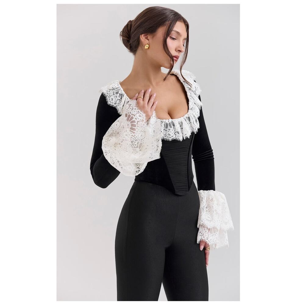 NEW HOUSE OF CB Jacinda Black Velvet Lace Trimmed Corset Top Size Medium - Picture 3 of 12